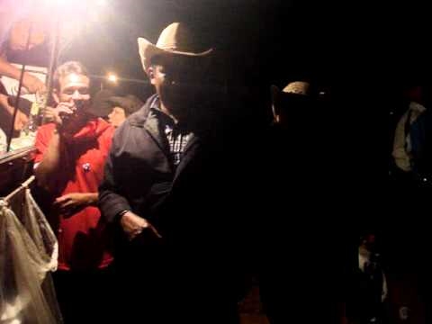 Jokowi supporters try to prevent anti-Jokowi activist from entering Batam