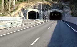 Tunneli