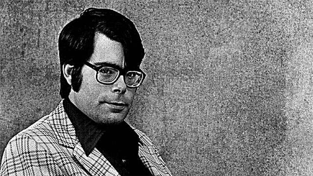 A Brief Biography of Stephen King